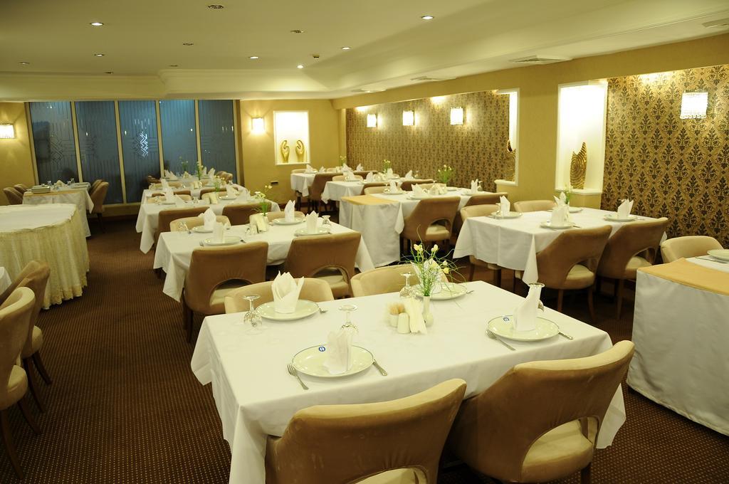 Inci Hotel Adana Buitenkant foto